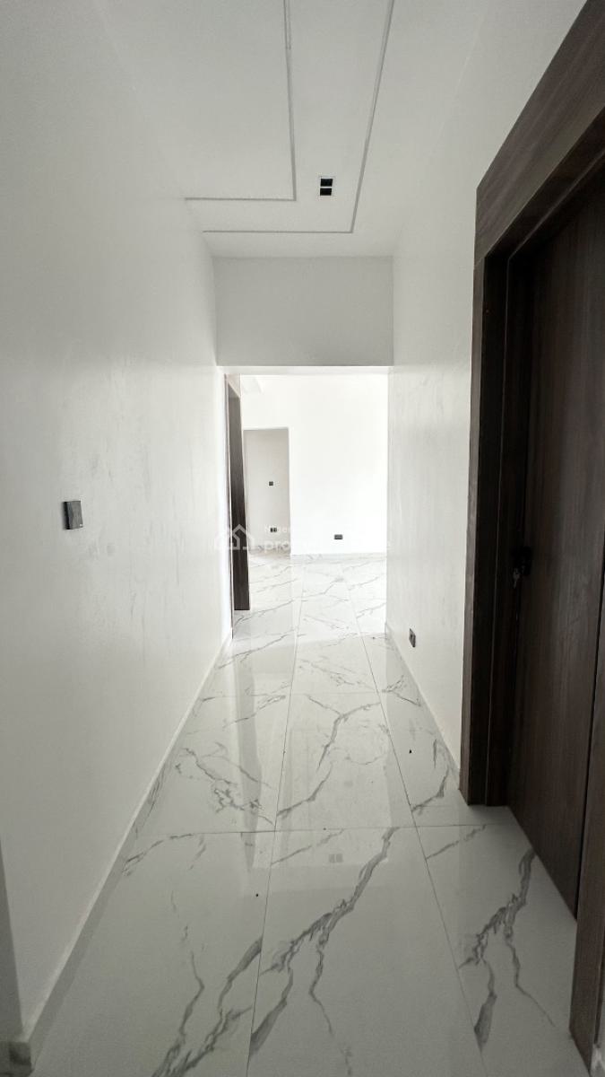 a Stylish Spacious 3 Bedroom Apartment with Elevator, Lekki Phase 1, Lekki, Lagos, Flat / Apartment for Sale