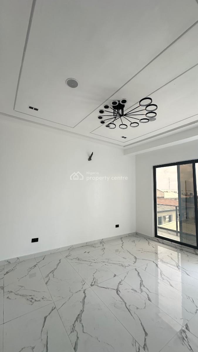 a Stylish Spacious 3 Bedroom Apartment with Elevator, Lekki Phase 1, Lekki, Lagos, Flat / Apartment for Sale