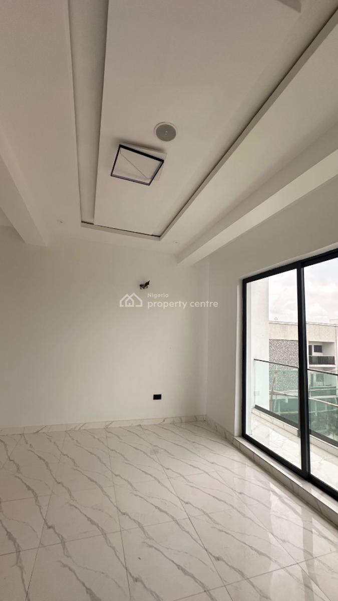 a Stylish Spacious 3 Bedroom Apartment with Elevator, Lekki Phase 1, Lekki, Lagos, Flat / Apartment for Sale