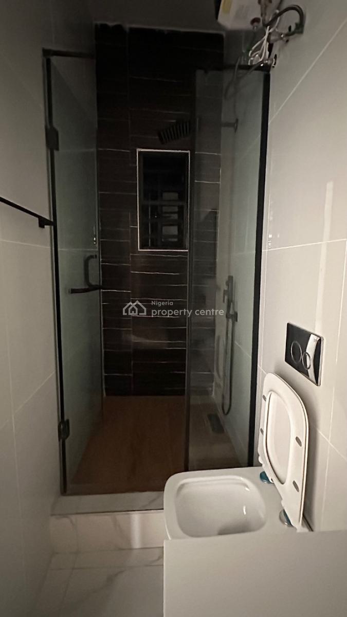 a Stylish Spacious 3 Bedroom Apartment with Elevator, Lekki Phase 1, Lekki, Lagos, Flat / Apartment for Sale