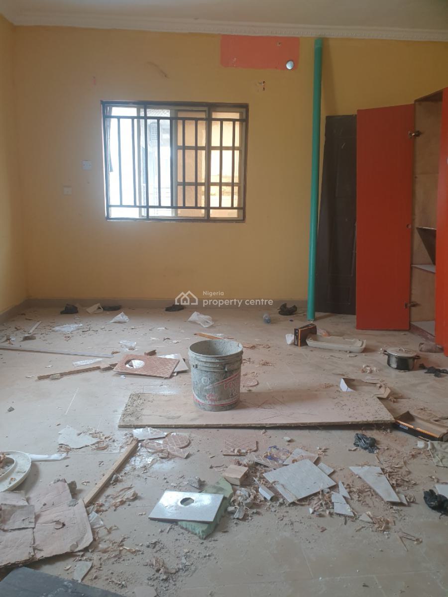 Spacious Self Contain, Off Spg Road, Igbo Efon, Lekki, Lagos, Flat / Apartment for Rent