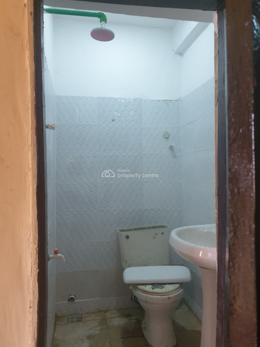 Spacious Self Contain, Off Spg Road, Igbo Efon, Lekki, Lagos, Flat / Apartment for Rent