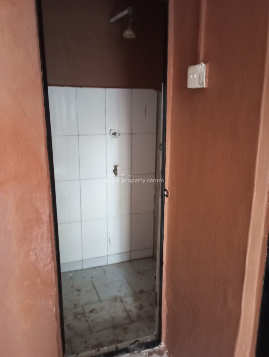 Solidly Built Self-contained, Naking Close, Phase 2: 1, Kubwa, Abuja, Self Contain (single Rooms) for Rent