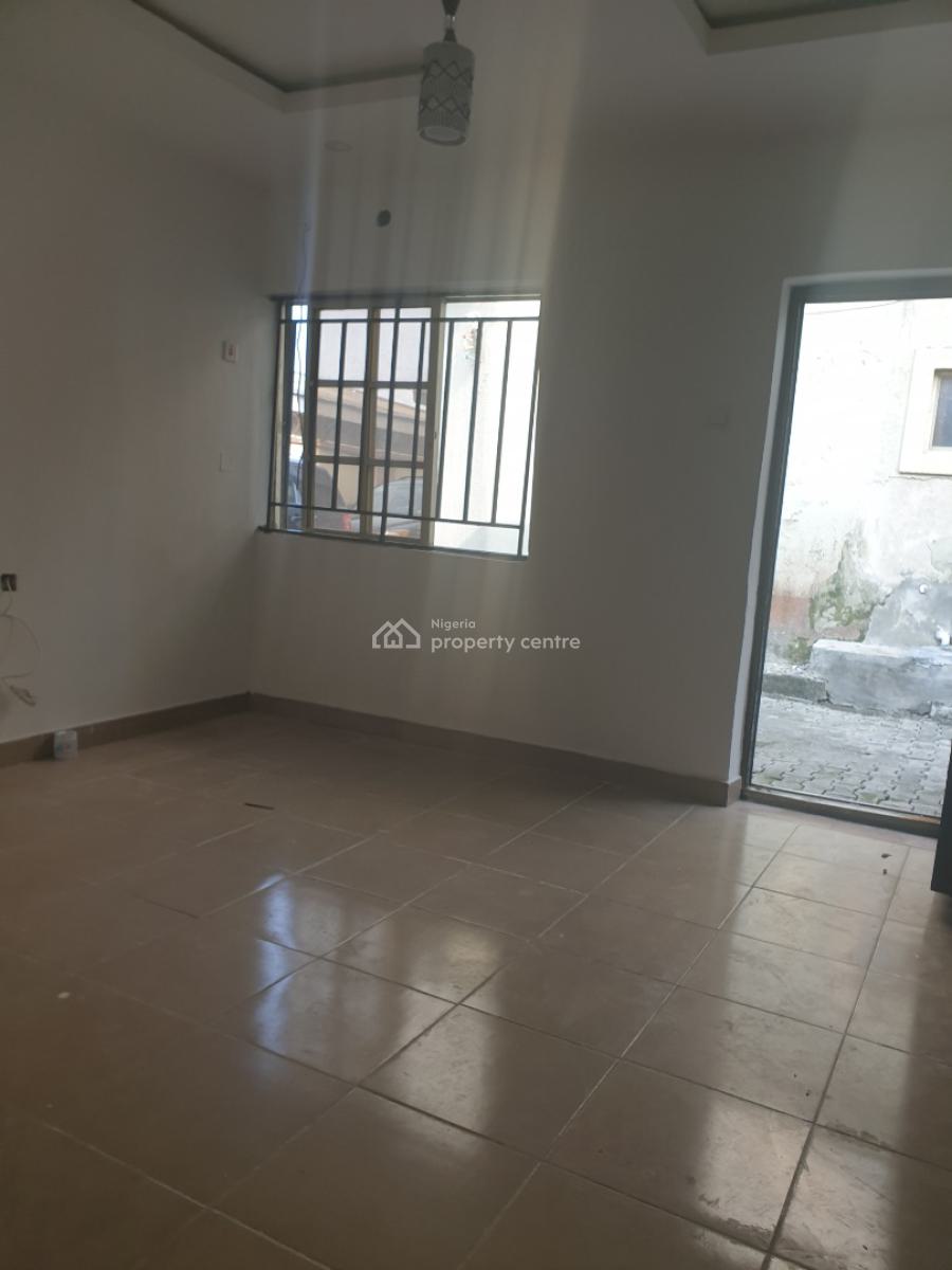 Spacious Miniflat, Off Spg Road, Igbo Efon, Lekki, Lagos, Flat / Apartment for Rent