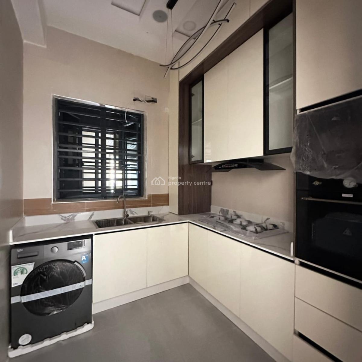 2 and 3 Bedroom Apartments in Lekki Phase 1, Lekki Phase 1, Lekki, Lagos, Flat / Apartment for Sale