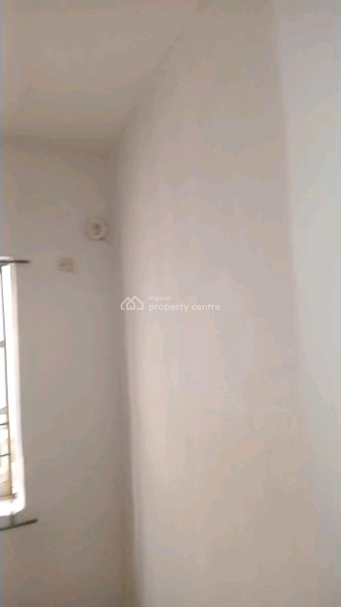 Newly Renovated 1bedroom Flat, Ogundola Street Off Pedro/bajulaye Road, Shomolu, Lagos, Mini Flat (room and Parlour) for Rent