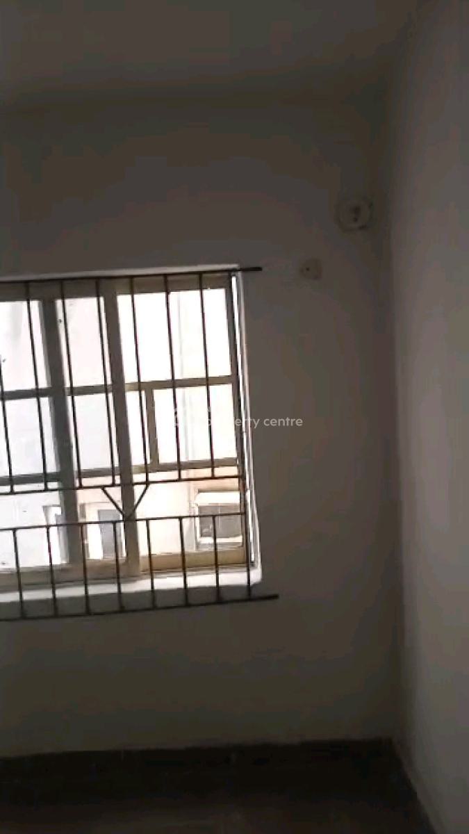 Newly Renovated 1bedroom Flat, Ogundola Street Off Pedro/bajulaye Road, Shomolu, Lagos, Mini Flat (room and Parlour) for Rent