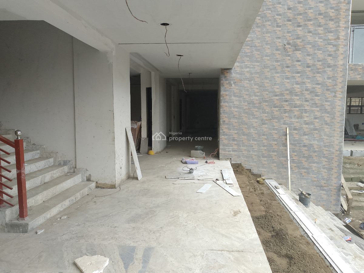 129sqm in Wuse 2 Suitable for Pharmacy, Ademola Adetokunbo Street, Wuse 2, Abuja, Plaza / Complex / Mall for Rent