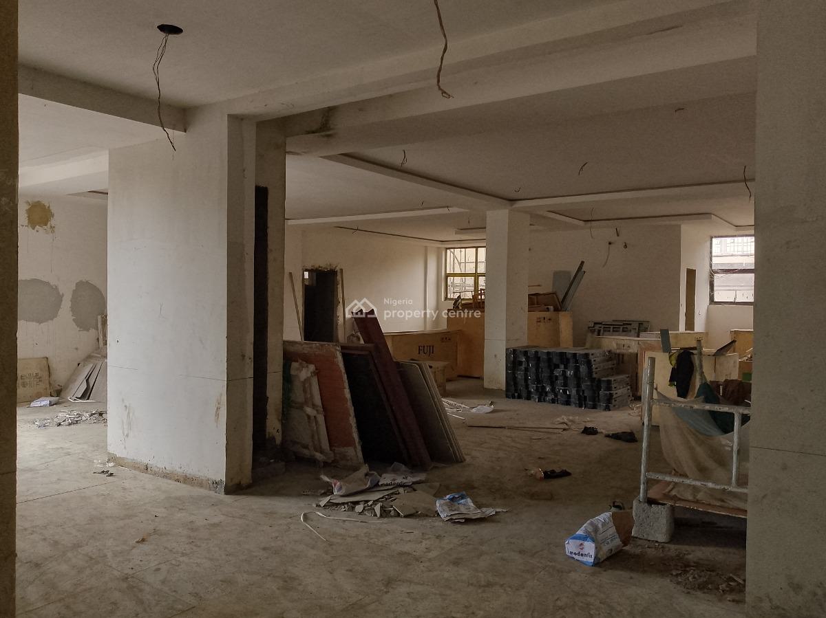 129sqm in Wuse 2 Suitable for Pharmacy, Ademola Adetokunbo Street, Wuse 2, Abuja, Plaza / Complex / Mall for Rent