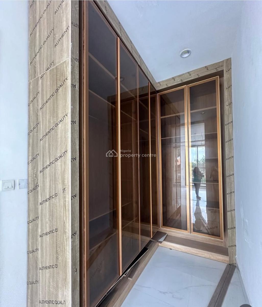 Luxury 3 Bed Apartment with a Bq , Swimming Pool & Elevator, Gym, Lekki Phase 1, Lekki, Lagos, Flat / Apartment for Sale