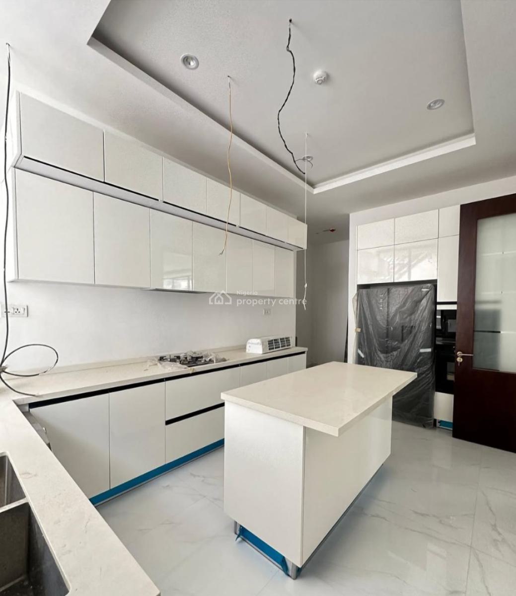 Luxury 3 Bed Apartment with a Bq , Swimming Pool & Elevator, Gym, Lekki Phase 1, Lekki, Lagos, Flat / Apartment for Sale