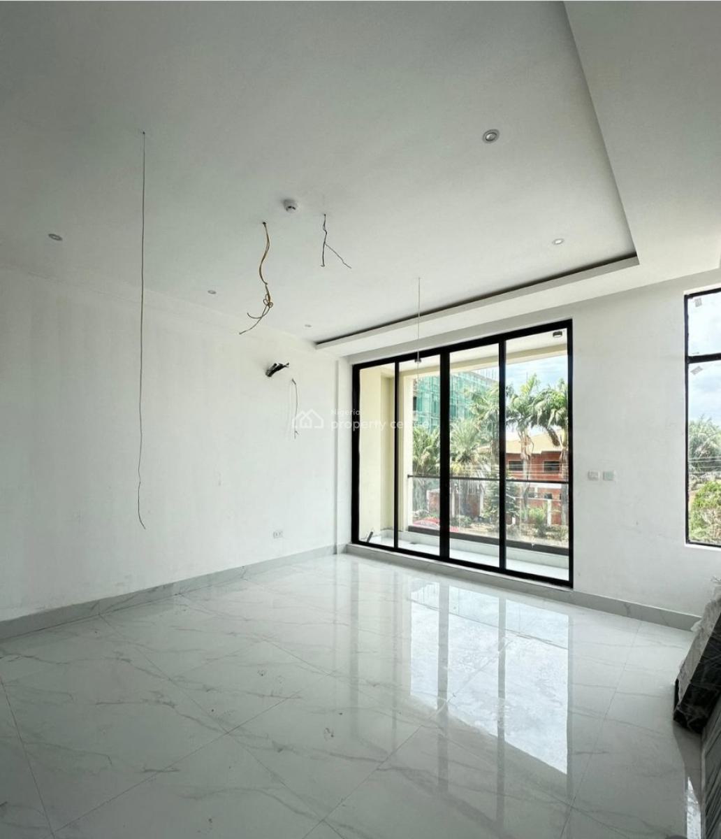 Luxury 3 Bed Apartment with a Bq , Swimming Pool & Elevator, Gym, Lekki Phase 1, Lekki, Lagos, Flat / Apartment for Sale