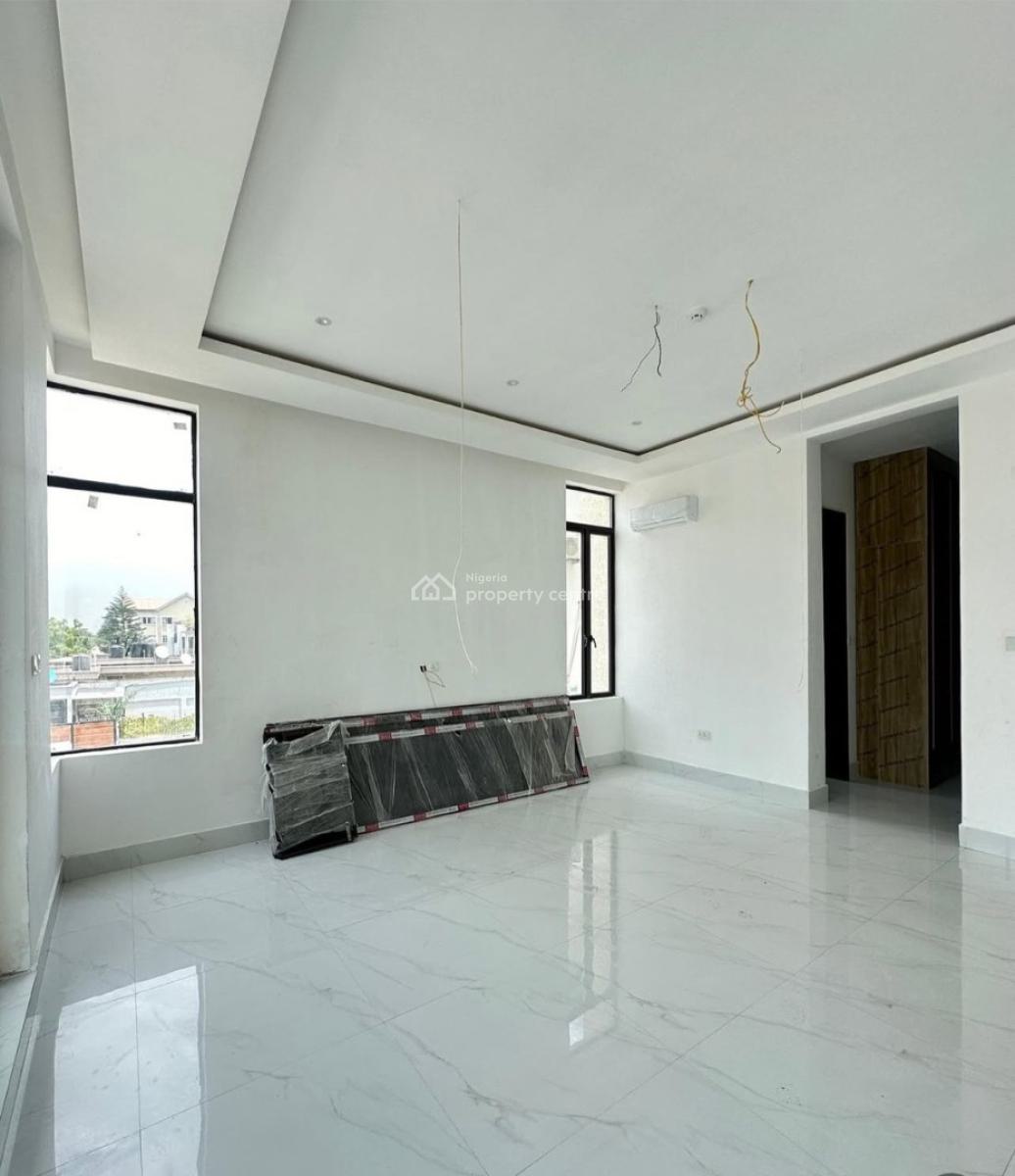 Luxury 3 Bed Apartment with a Bq , Swimming Pool & Elevator, Gym, Lekki Phase 1, Lekki, Lagos, Flat / Apartment for Sale