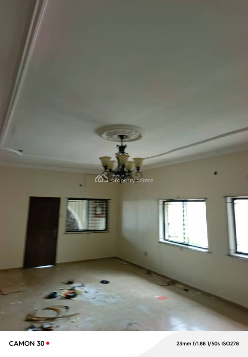 Well Maintain Renovated 3bedroom Bungalow with a Room Self Contain in, Omole Phase 2, Ikeja, Lagos, Flat / Apartment for Rent