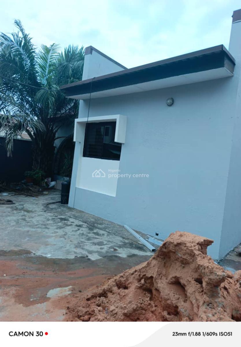 Well Maintain Renovated 3bedroom Bungalow with a Room Self Contain in, Omole Phase 2, Ikeja, Lagos, Flat / Apartment for Rent