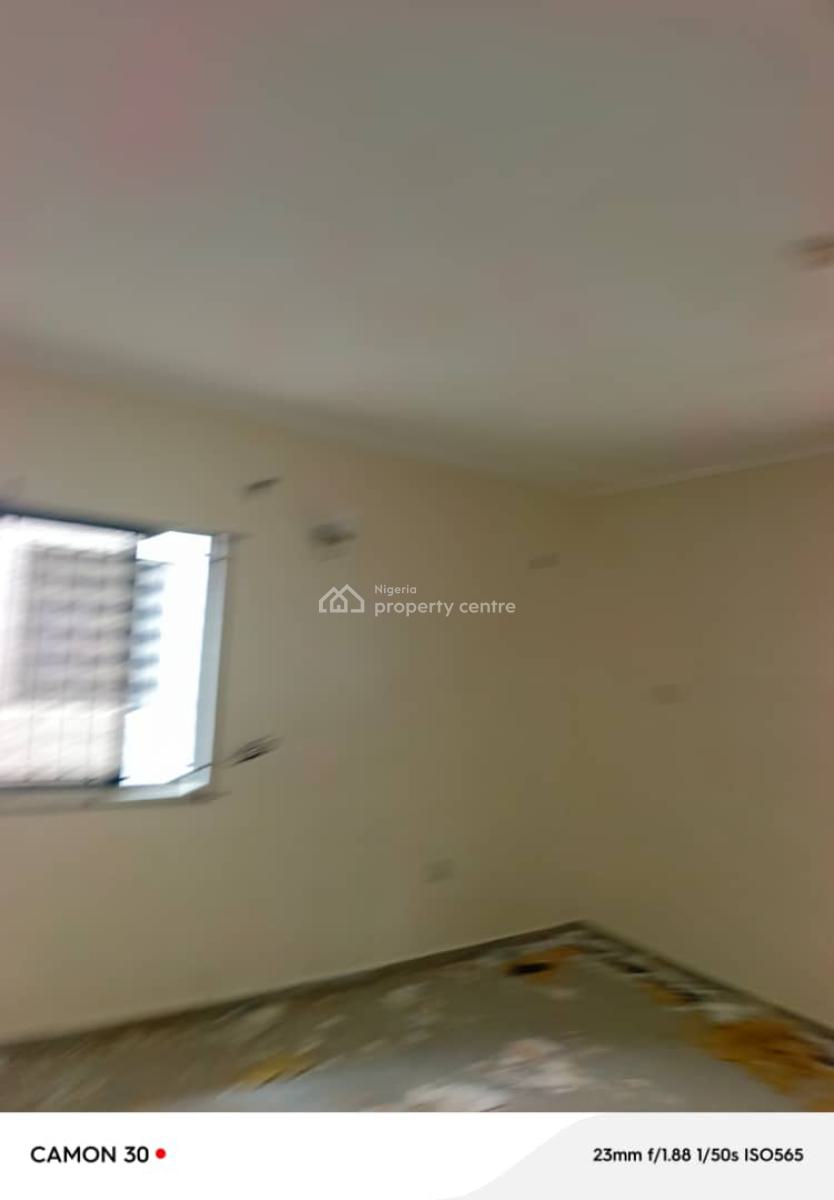 Well Maintain Renovated 3bedroom Bungalow with a Room Self Contain in, Omole Phase 2, Ikeja, Lagos, Flat / Apartment for Rent