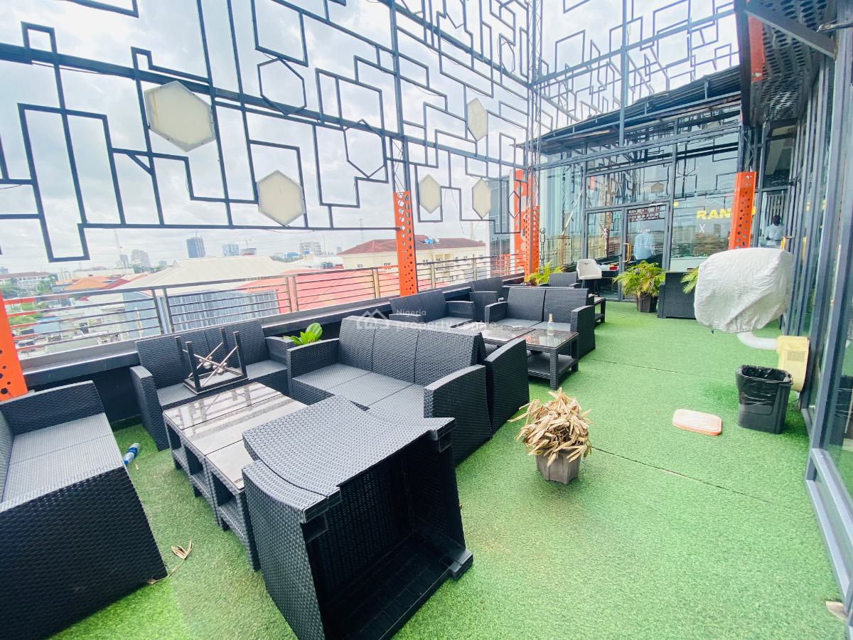 Spacious Rooftop Lounge Located on a Busy Road Off Admiralty Way, Off Admiralty Road, Lekki, Lagos, Commercial Property for Rent
