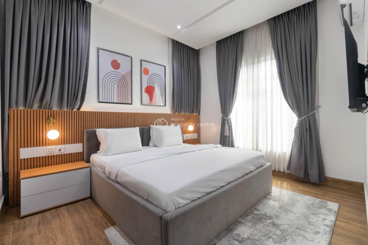 1806luxury 3 Bedrooms with Swimming Pool and Ps5, Lekki Phase 1, Lekki, Lagos, Flat / Apartment Short Let