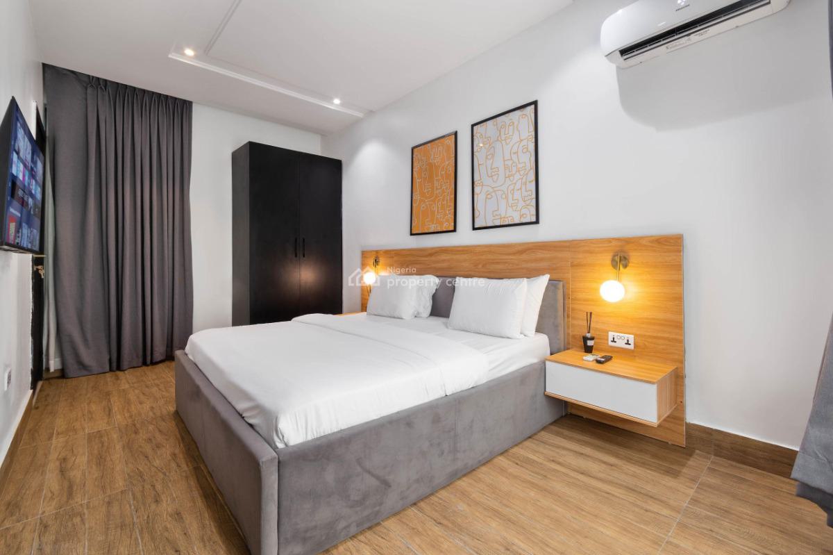 1806luxury 3 Bedrooms with Swimming Pool and Ps5, Lekki Phase 1, Lekki, Lagos, Flat / Apartment Short Let