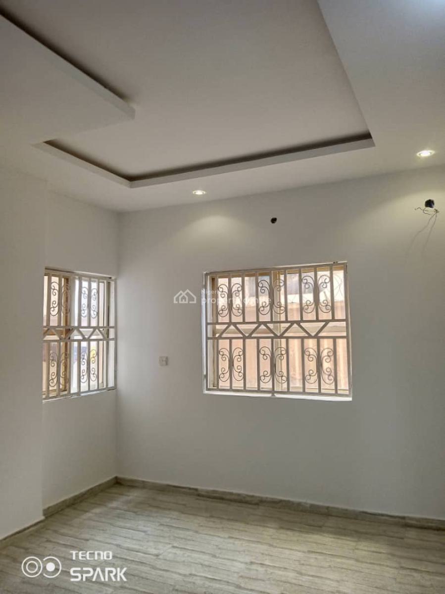 Excellent Spacious 2 Bedrom Apartment, By American International School, Durumi, Abuja, Flat / Apartment for Rent
