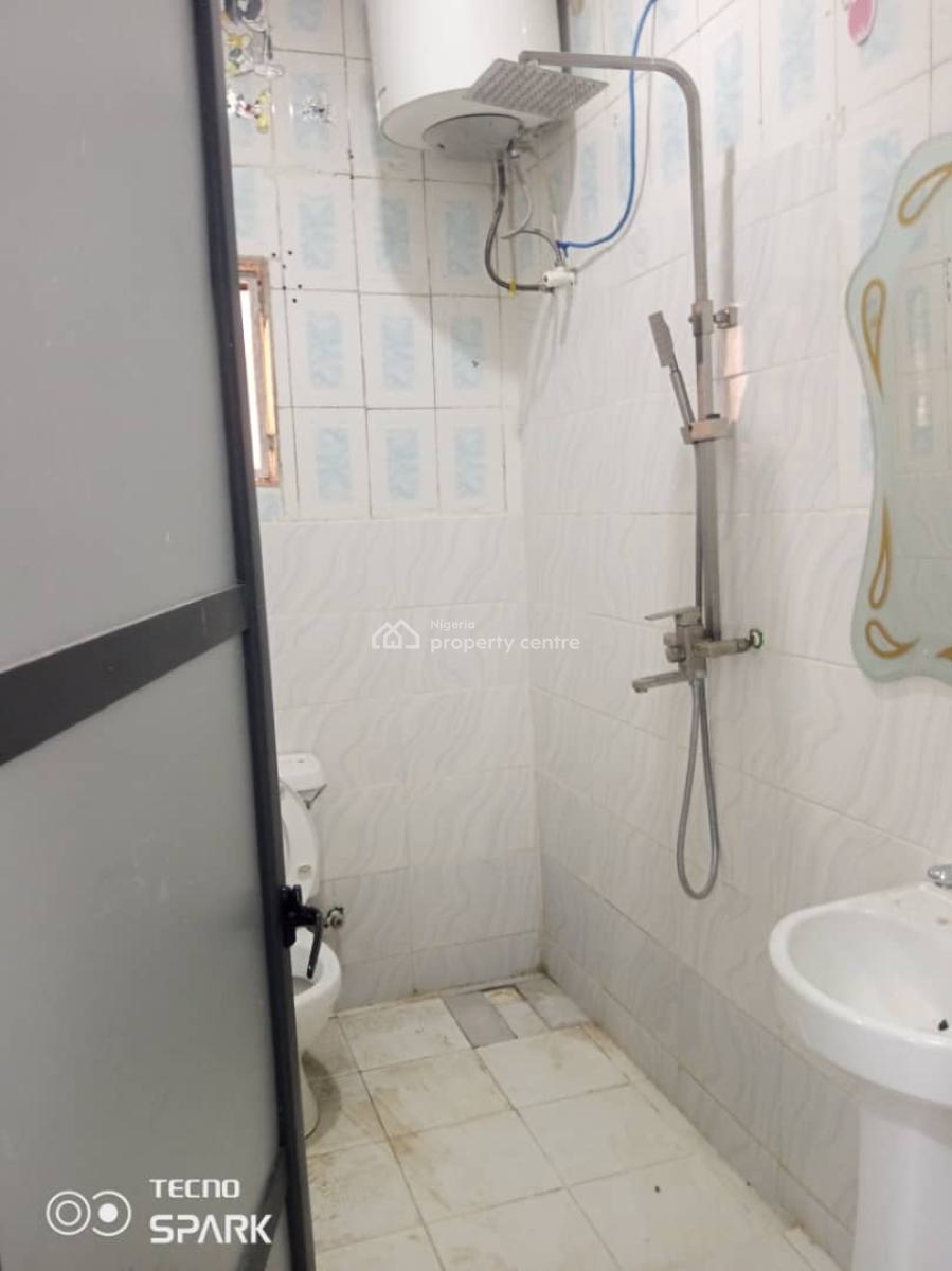 Excellent Spacious 2 Bedrom Apartment, By American International School, Durumi, Abuja, Flat / Apartment for Rent