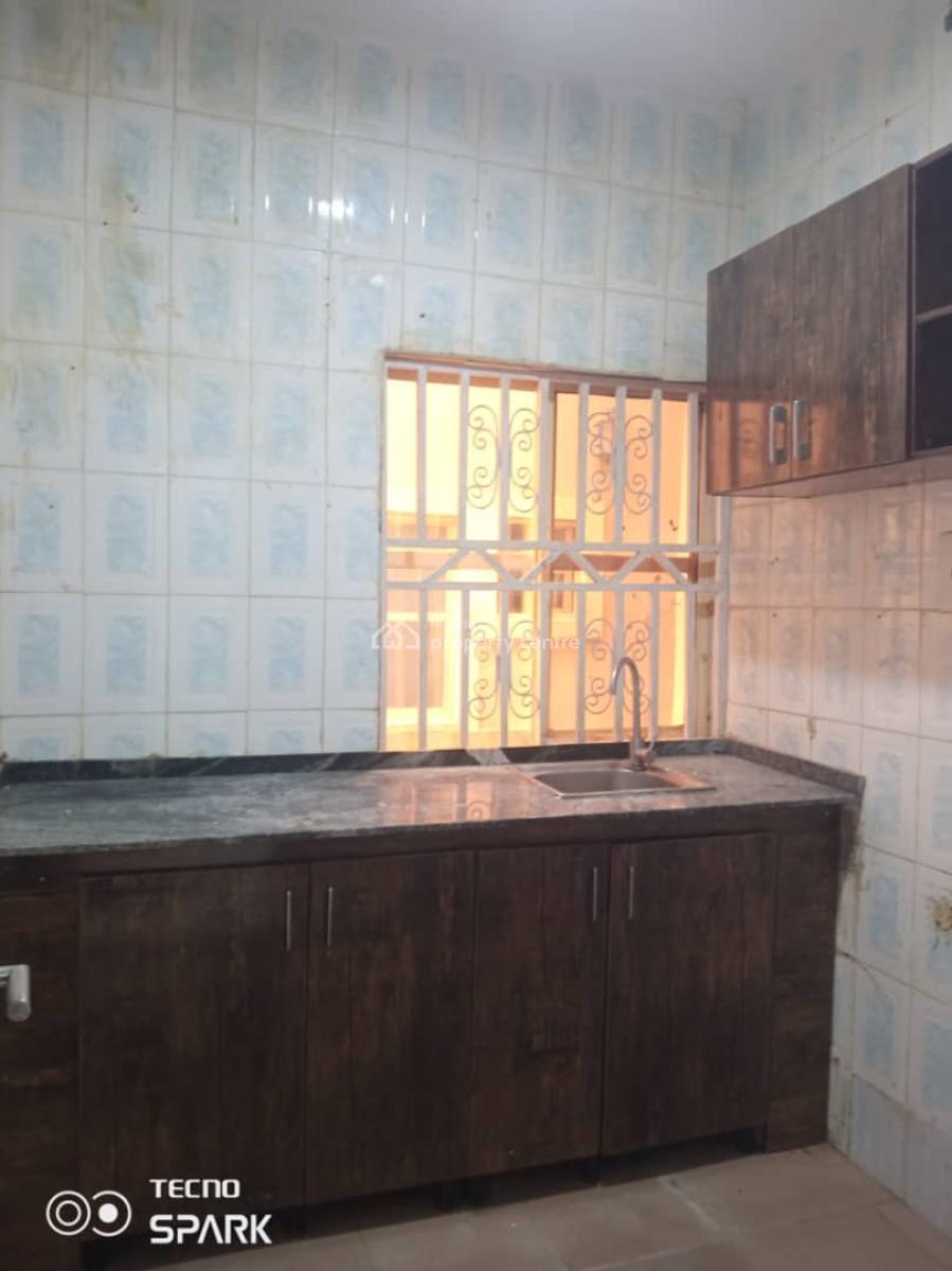 Excellent Spacious 2 Bedrom Apartment, By American International School, Durumi, Abuja, Flat / Apartment for Rent