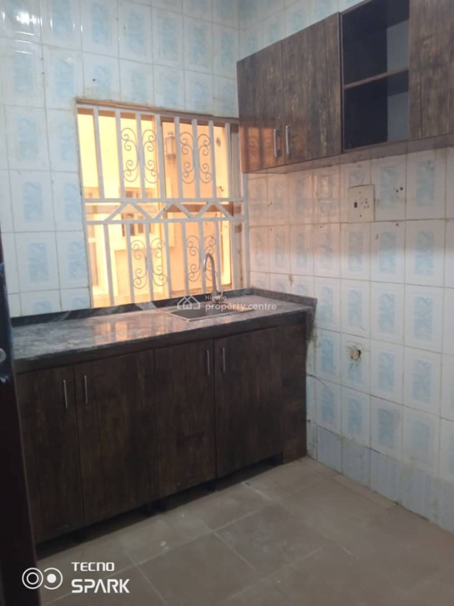 Excellent Spacious 2 Bedrom Apartment, By American International School, Durumi, Abuja, Flat / Apartment for Rent
