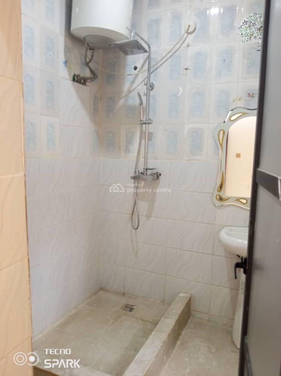 Excellent Spacious 2 Bedrom Apartment, By American International School, Durumi, Abuja, Flat / Apartment for Rent