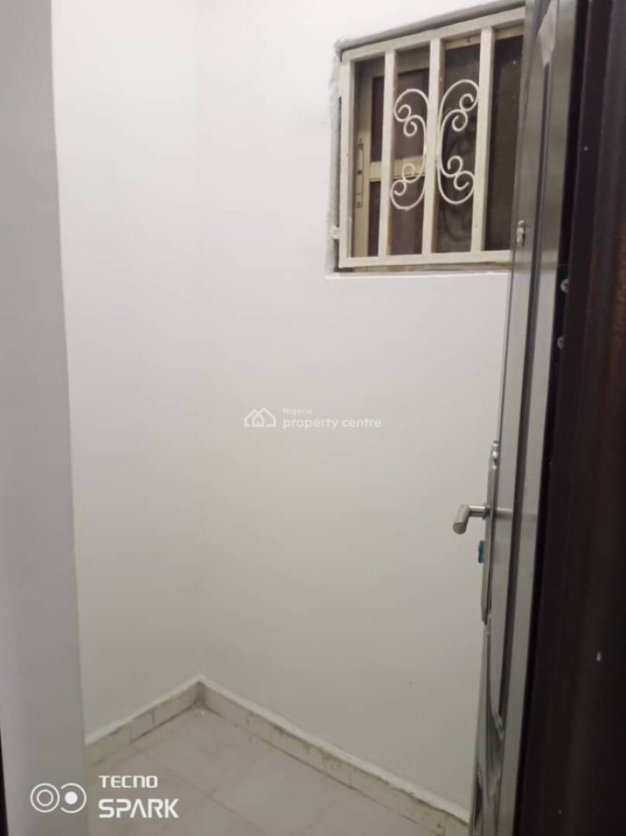 Excellent Spacious 2 Bedrom Apartment, By American International School, Durumi, Abuja, Flat / Apartment for Rent