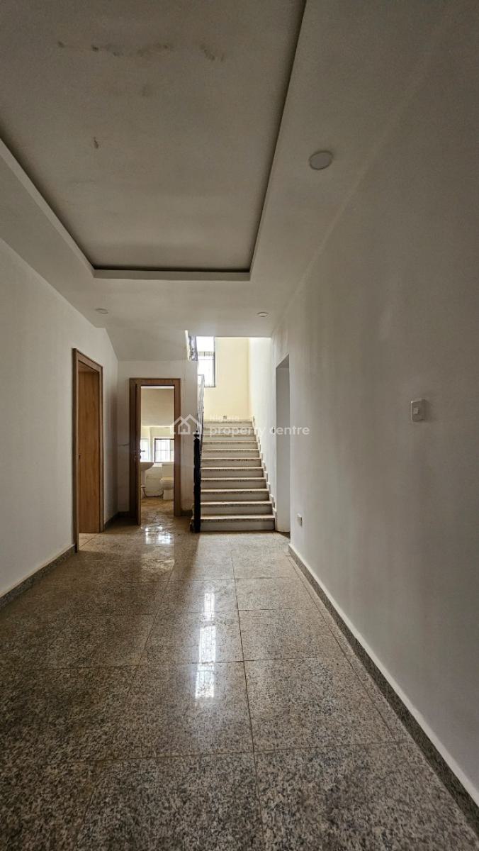 6 Bedroom Duplex with Swimming Pool and 2 Rooms Bq, Guzape District, Abuja, Detached Duplex for Sale
