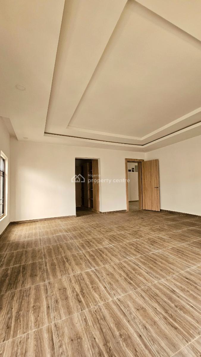 6 Bedroom Duplex with Swimming Pool and 2 Rooms Bq, Guzape District, Abuja, Detached Duplex for Sale