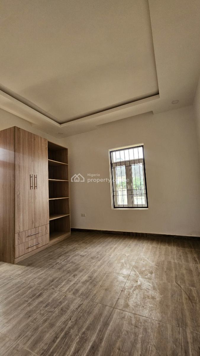 6 Bedroom Duplex with Swimming Pool and 2 Rooms Bq, Guzape District, Abuja, Detached Duplex for Sale