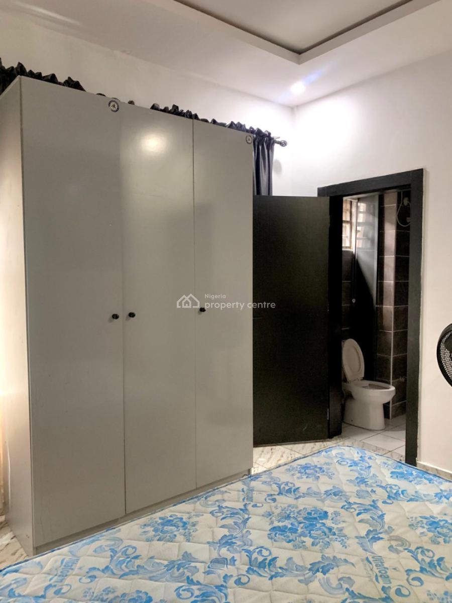 Luxury 2 Bedroom Fully Furnished, 24 Hours Power Backed Up Inverter, Oral Estate, Lekki, Lagos, Flat / Apartment for Rent