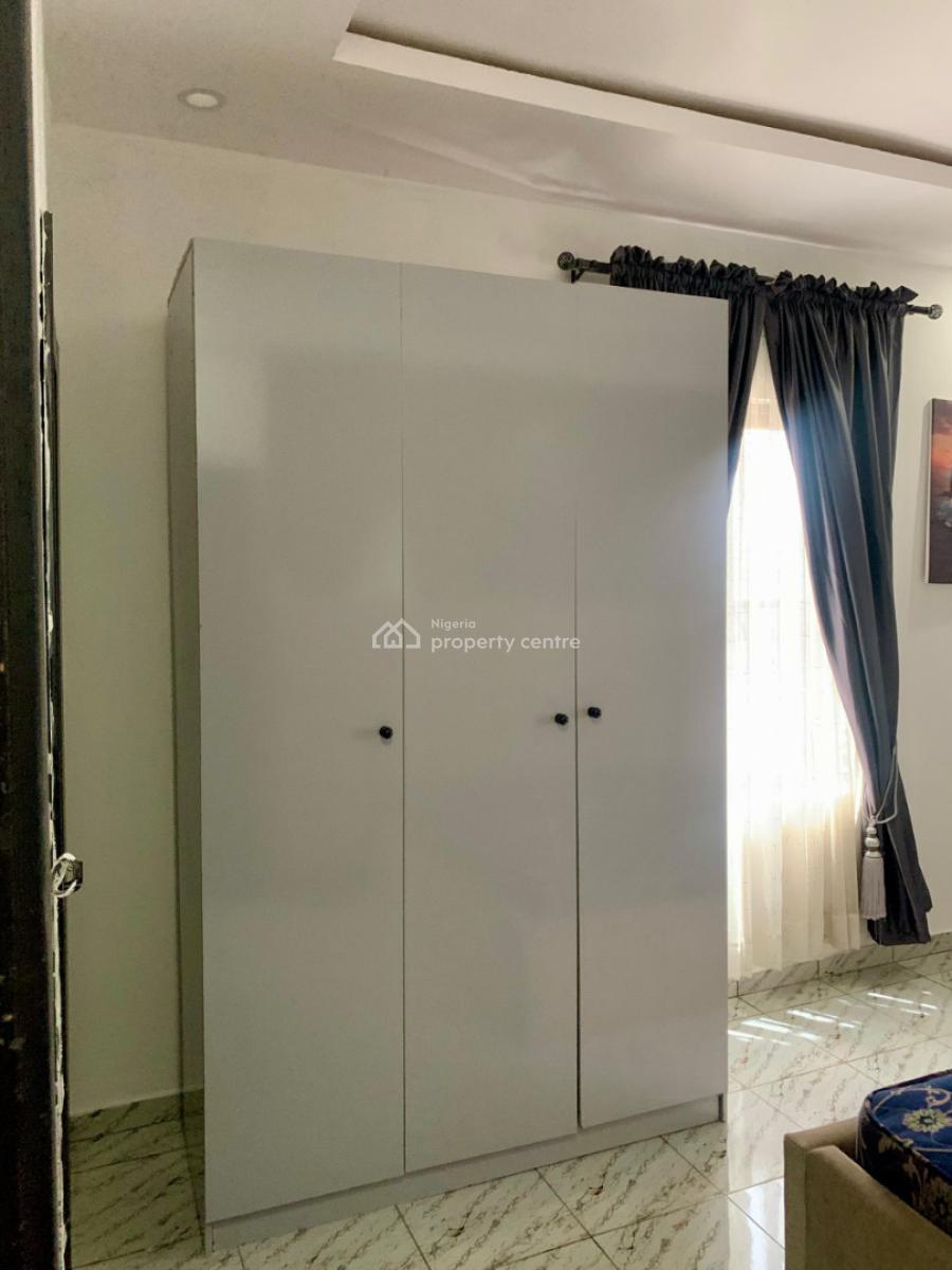Luxury 2 Bedroom Fully Furnished, 24 Hours Power Backed Up Inverter, Oral Estate, Lekki, Lagos, Flat / Apartment for Rent