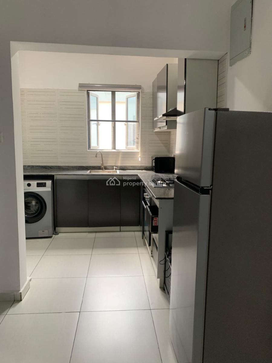 Luxury 2 Bedroom Fully Furnished, 24 Hours Power Backed Up Inverter, Oral Estate, Lekki, Lagos, Flat / Apartment for Rent