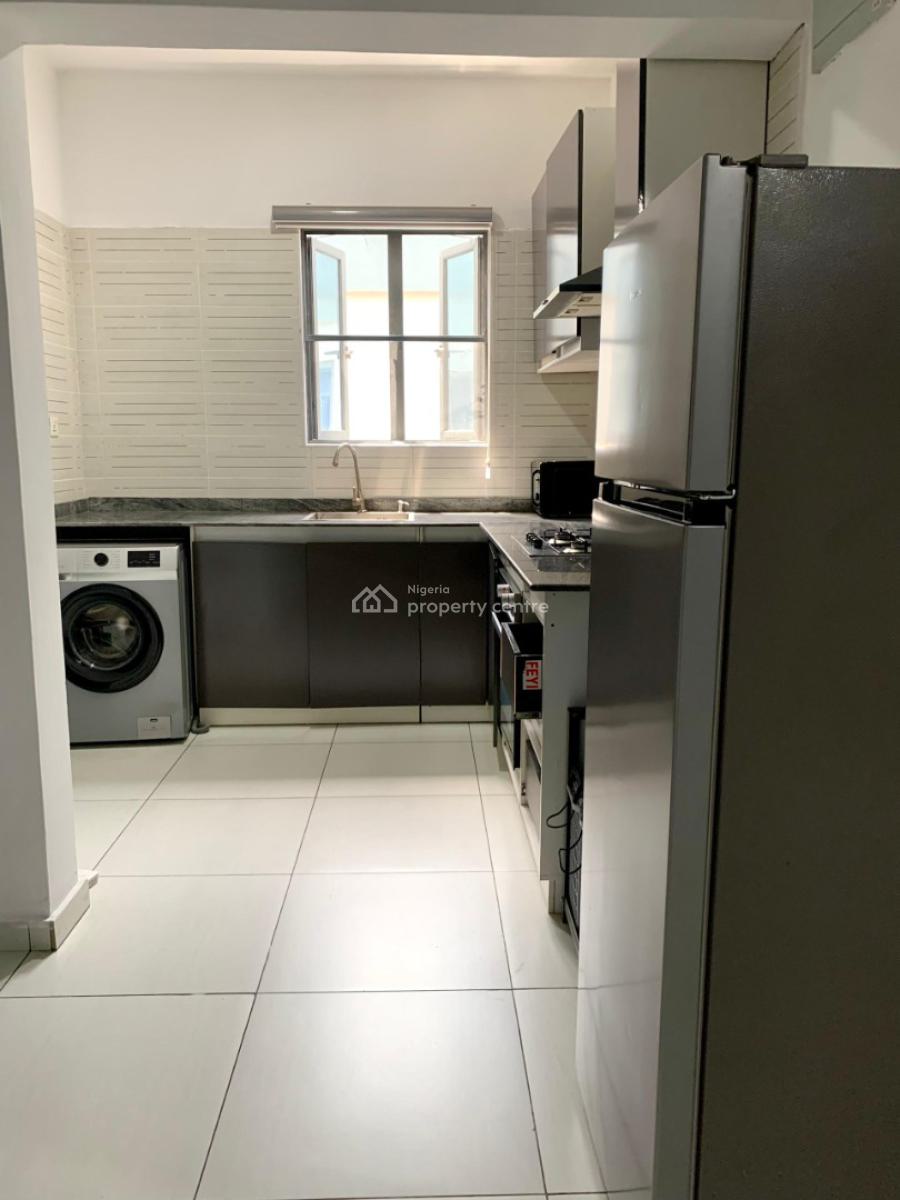 Luxury 2 Bedroom Fully Furnished, 24 Hours Power Backed Up Inverter, Oral Estate, Lekki, Lagos, Flat / Apartment for Rent
