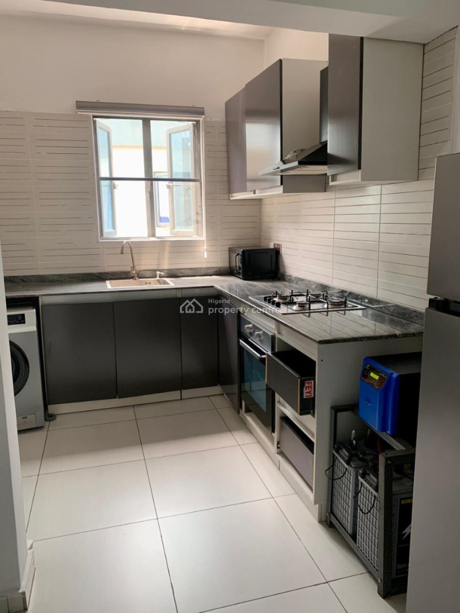 Luxury 2 Bedroom Fully Furnished, 24 Hours Power Backed Up Inverter, Oral Estate, Lekki, Lagos, Flat / Apartment for Rent