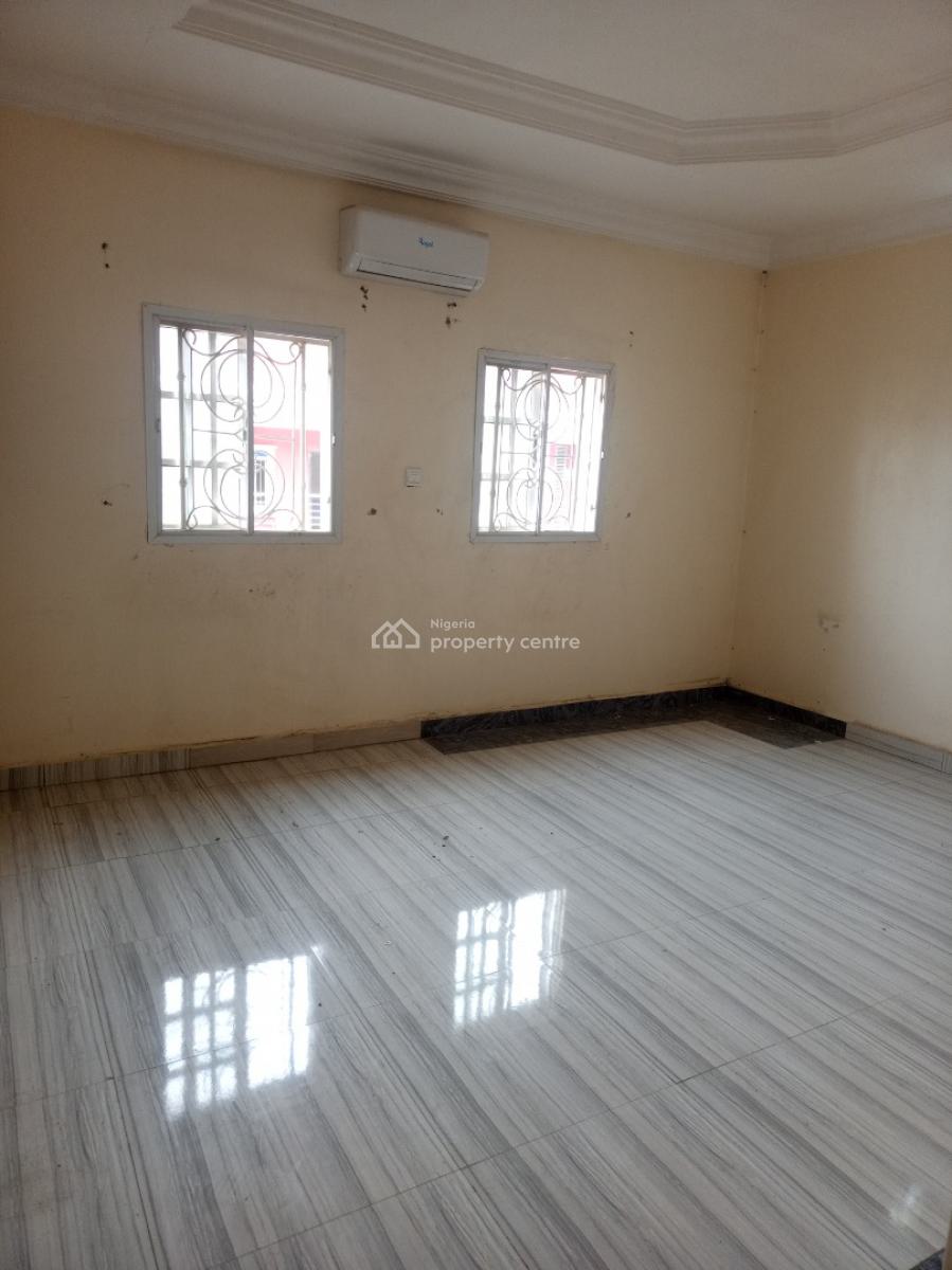 Newly Renovated 1 Bedroom Penthouse, Gilmore, Jahi, Abuja, Flat / Apartment for Rent