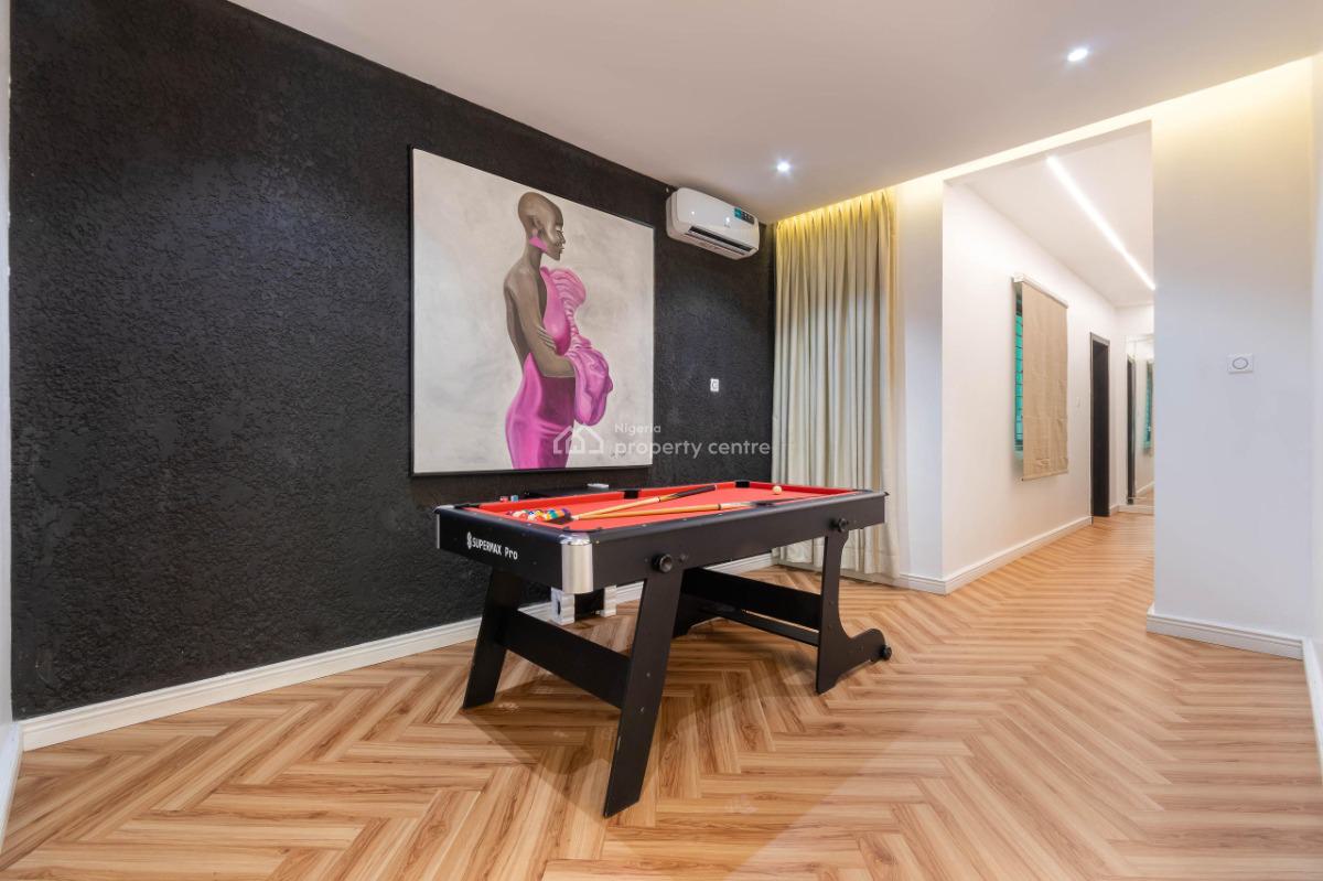 1808luxury 3 Bedrooms with Swimming Pool and Snooker and Ps5, Lekki Phase 1, Lekki, Lagos, Flat / Apartment Short Let