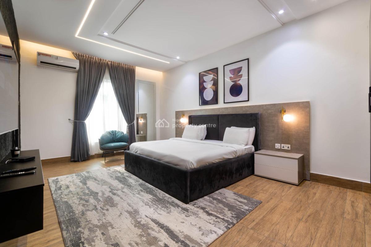 1808luxury 3 Bedrooms with Swimming Pool and Snooker and Ps5, Lekki Phase 1, Lekki, Lagos, Flat / Apartment Short Let