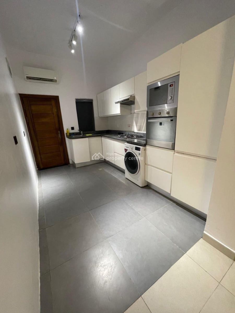 Book This Cozy, Beautiful 🥰 and  Luxurious 3bedroom Apartment in The, Victoria Island (vi), Lagos, Flat / Apartment Short Let