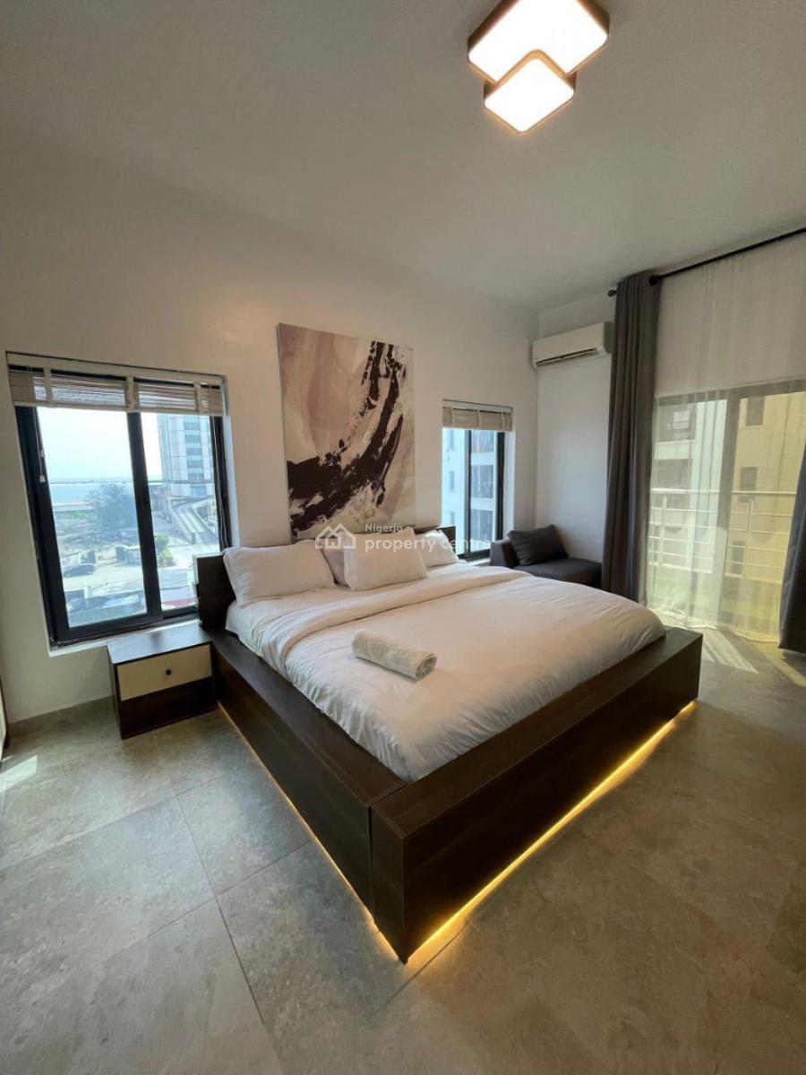Book This Cozy, Beautiful 🥰 and  Luxurious 3bedroom Apartment in The, Victoria Island (vi), Lagos, Flat / Apartment Short Let