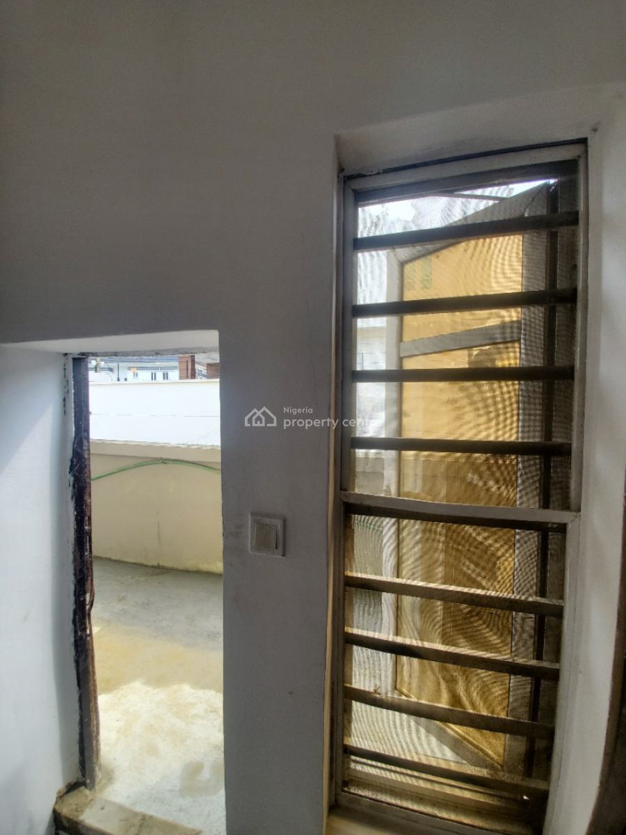 1 Room Bq in a Shared Kitchen Apt, Ekota School, Ikota, Lekki, Lagos, Self Contain (single Rooms) for Rent