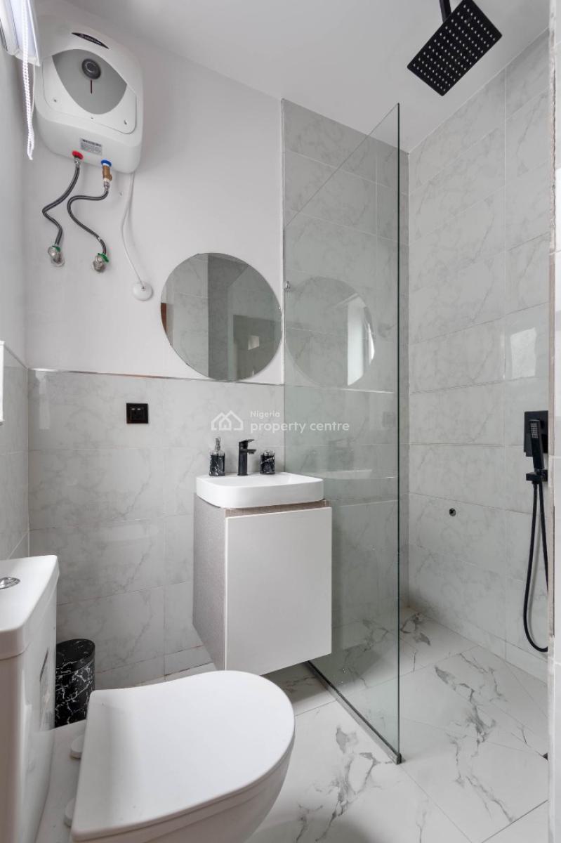 Ovely & Cozy 2 Bedrooms Apartment with Balcony, Ps5 Game, Swimming Poo, Lekki Phase 1, Lekki, Lagos, Flat / Apartment Short Let