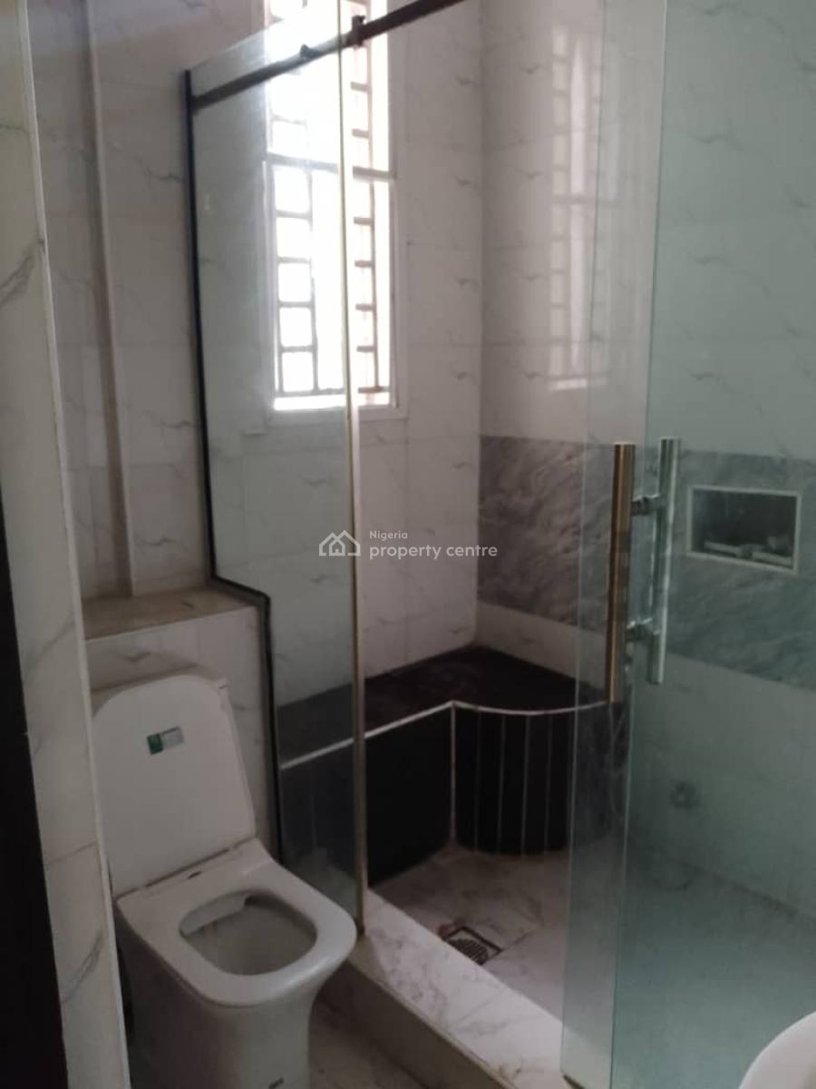 Spacious 2 Bedroom Apartment with a Room Bq, Eleganza Gardens Opposite Vgc, Lekki, Lagos, Flat / Apartment for Rent