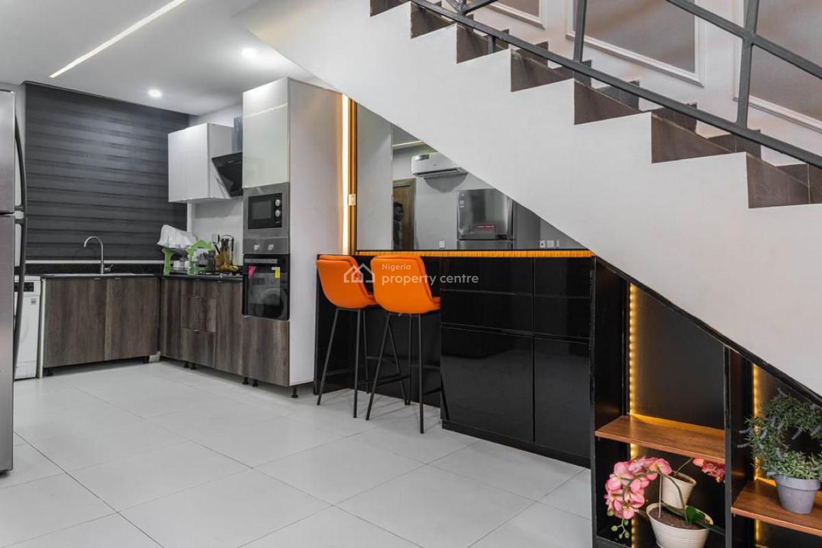 Luxury 3 Bedroom Apartment Available, Lekki Phase 1, Lekki, Lagos, Flat / Apartment Short Let