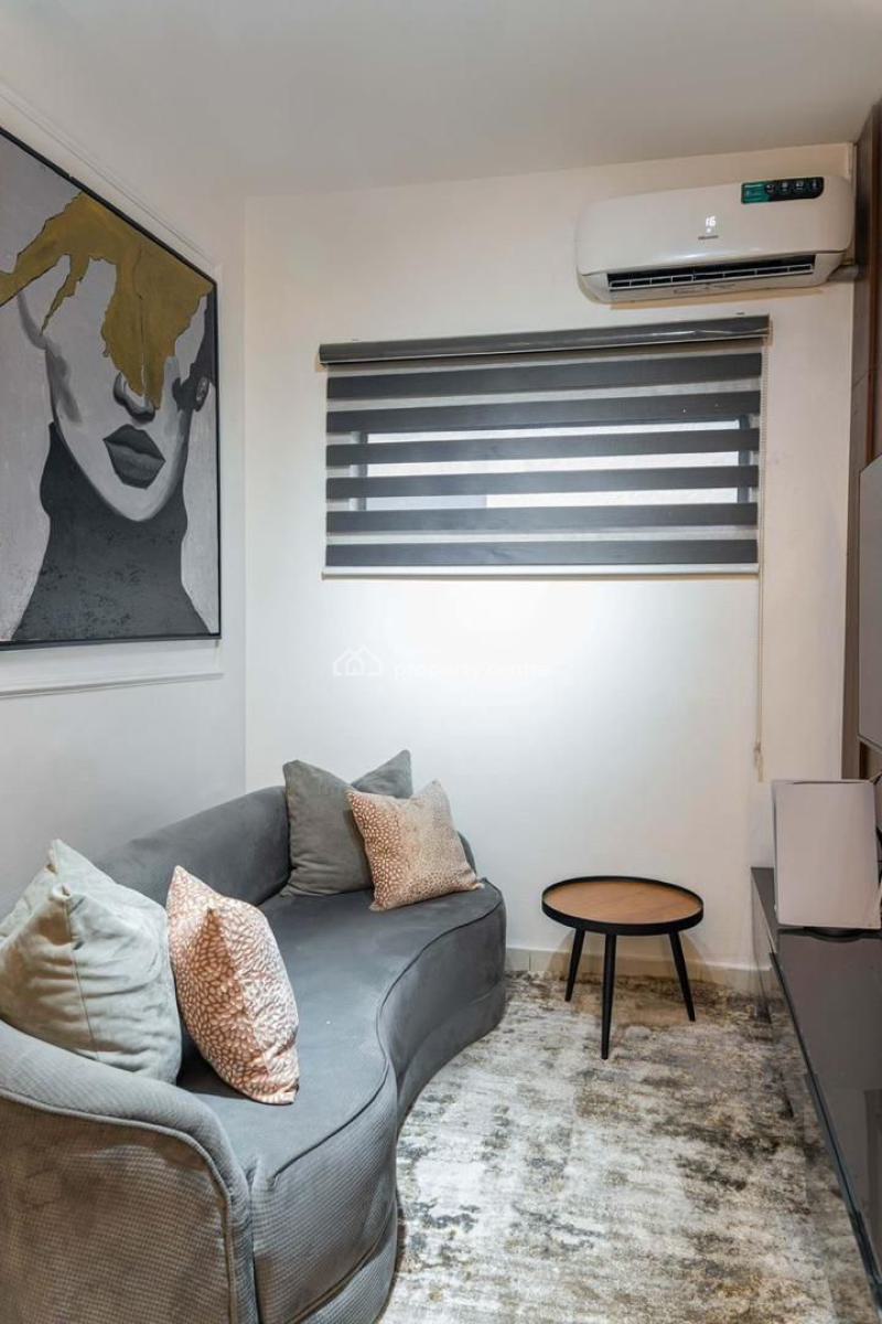 Luxury 3 Bedroom Apartment Available, Lekki Phase 1, Lekki, Lagos, Flat / Apartment Short Let