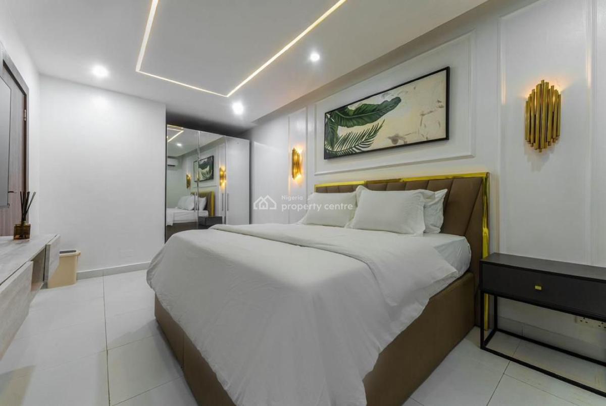 Luxury 3 Bedroom Apartment Available, Lekki Phase 1, Lekki, Lagos, Flat / Apartment Short Let
