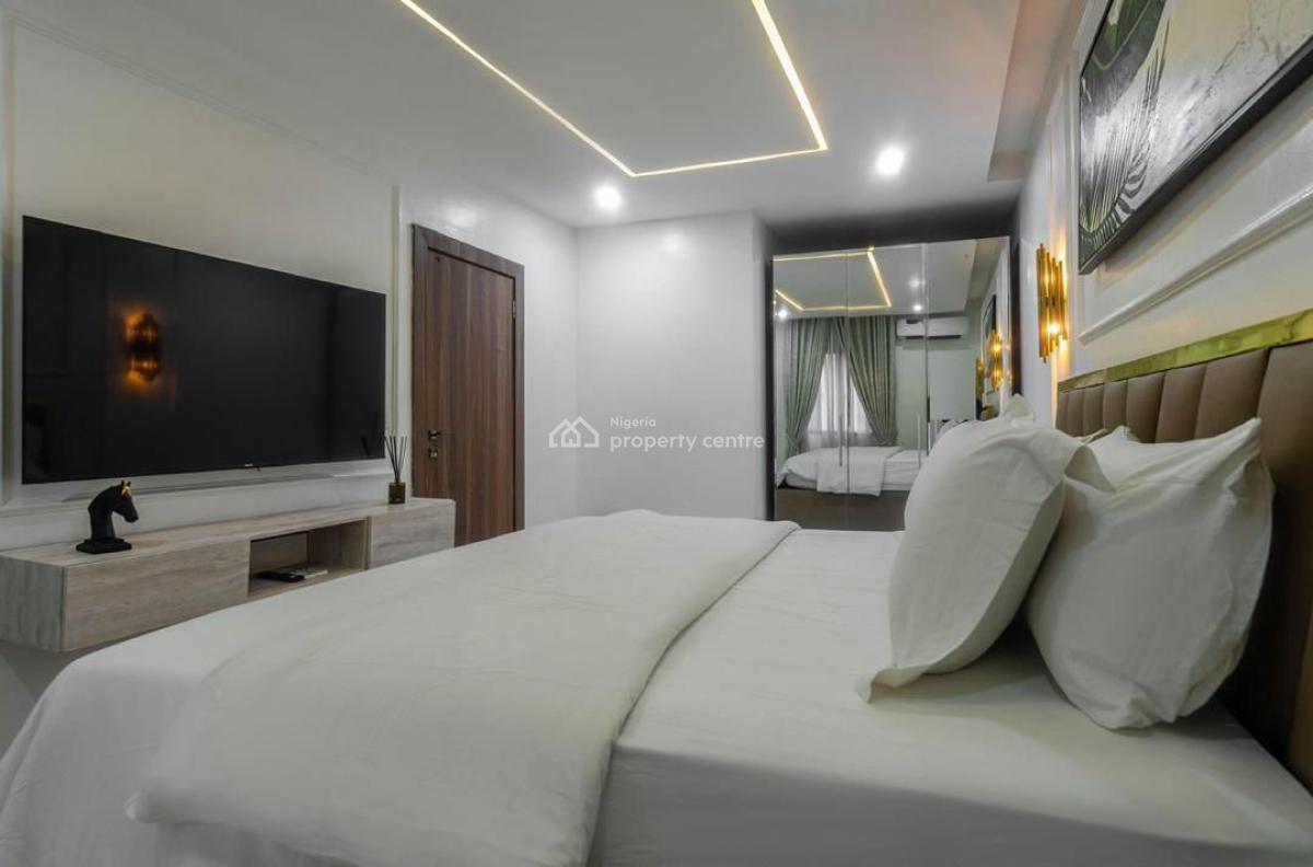 Luxury 3 Bedroom Apartment Available, Lekki Phase 1, Lekki, Lagos, Flat / Apartment Short Let