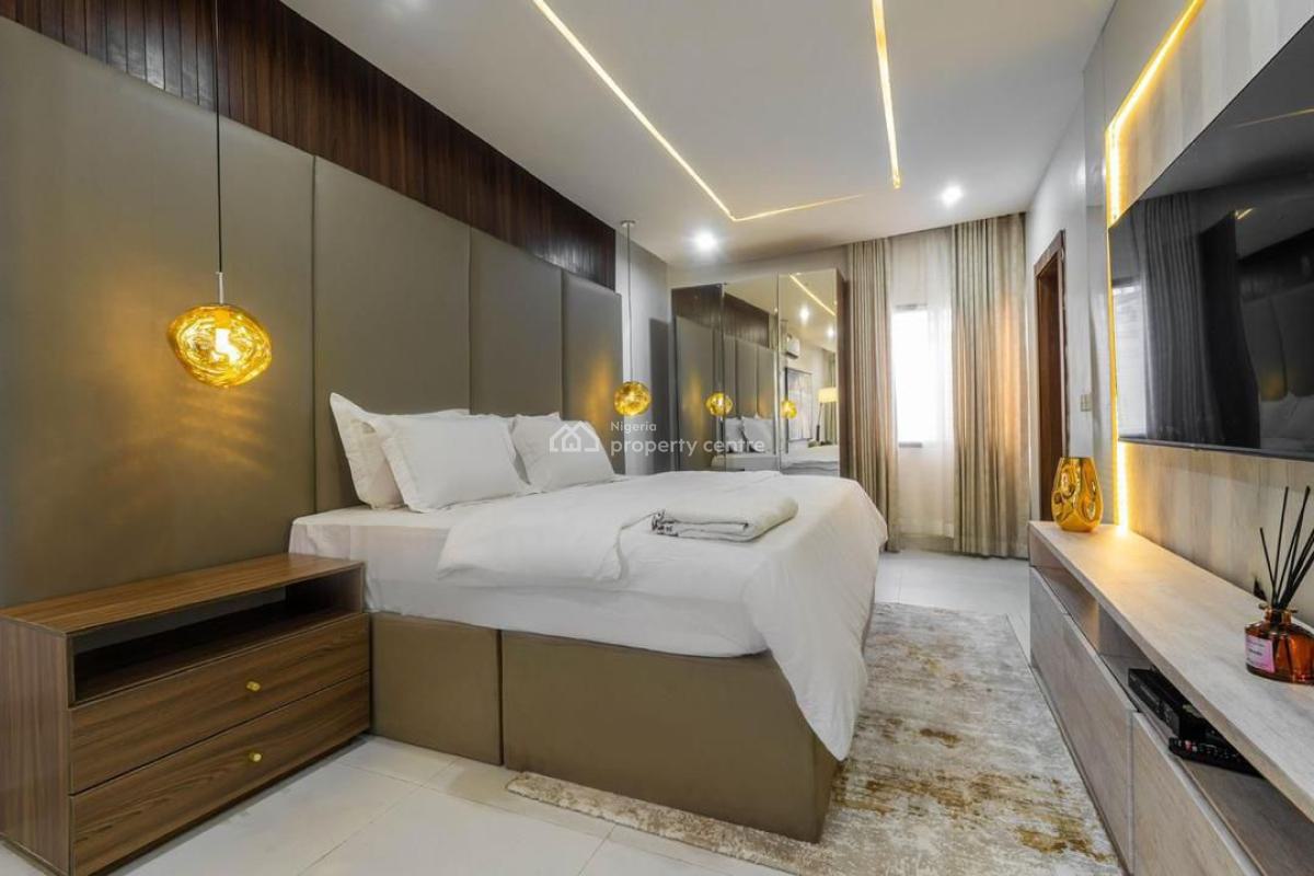 Luxury 3 Bedroom Apartment Available, Lekki Phase 1, Lekki, Lagos, Flat / Apartment Short Let